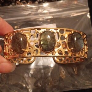 Malagasy Labradorite Cuff Bracelet in 14K YG Over Copper with Magnet 8.00 inch